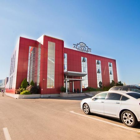 Hotel Alinalex - Paradisul Acvatic Brașov Exterior foto