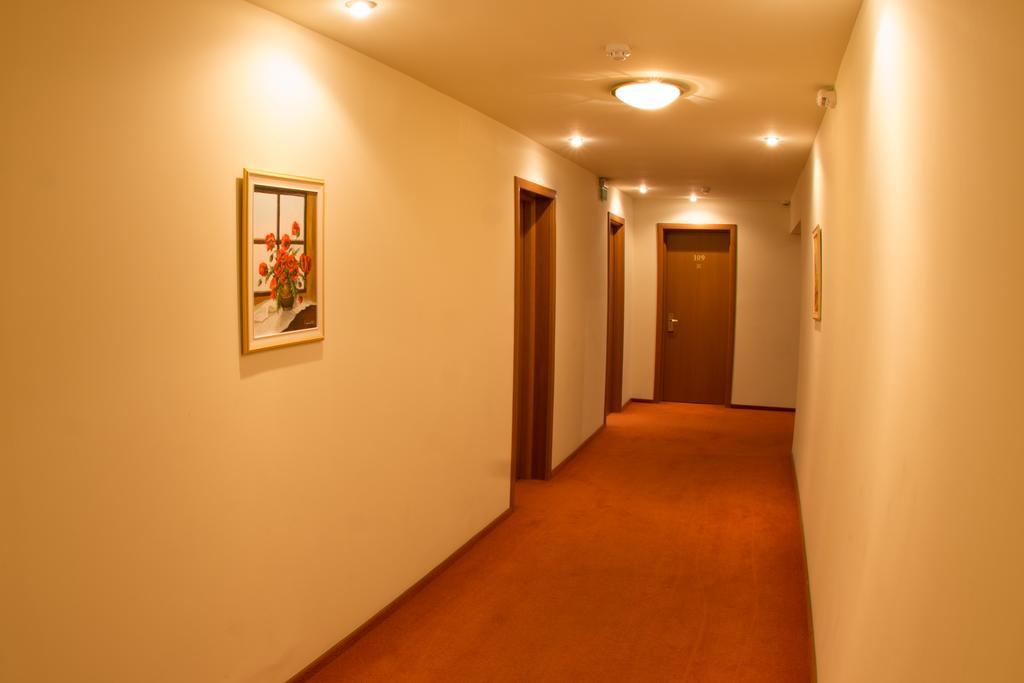 Hotel Alinalex - Paradisul Acvatic Brașov Exterior foto