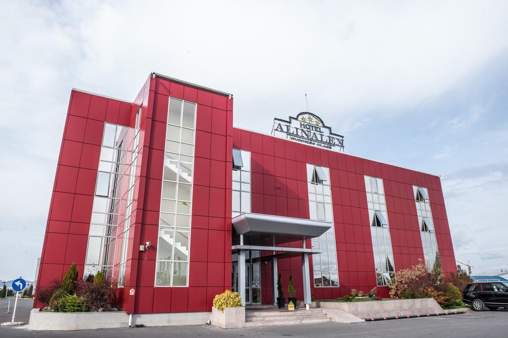 Hotel Alinalex - Paradisul Acvatic Brașov Exterior foto