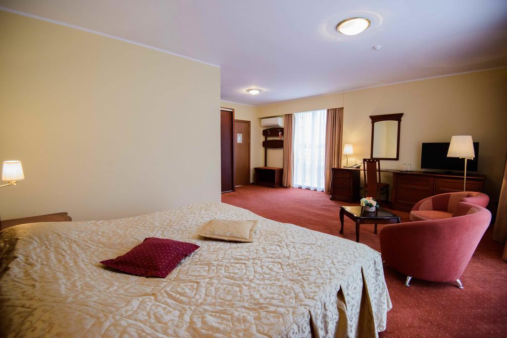 Hotel Alinalex - Paradisul Acvatic Brașov Exterior foto
